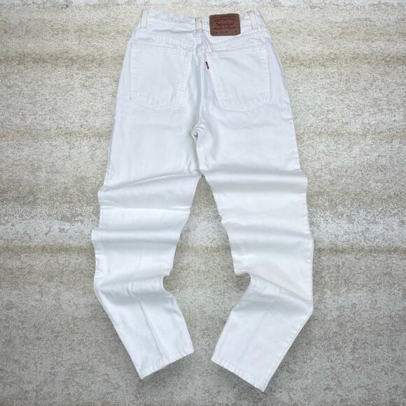 Vintage Levis Jeans 512 Slim Fit Tapered Leg Made USA Snow White Wash Denim 90s - Picture 1 of 5